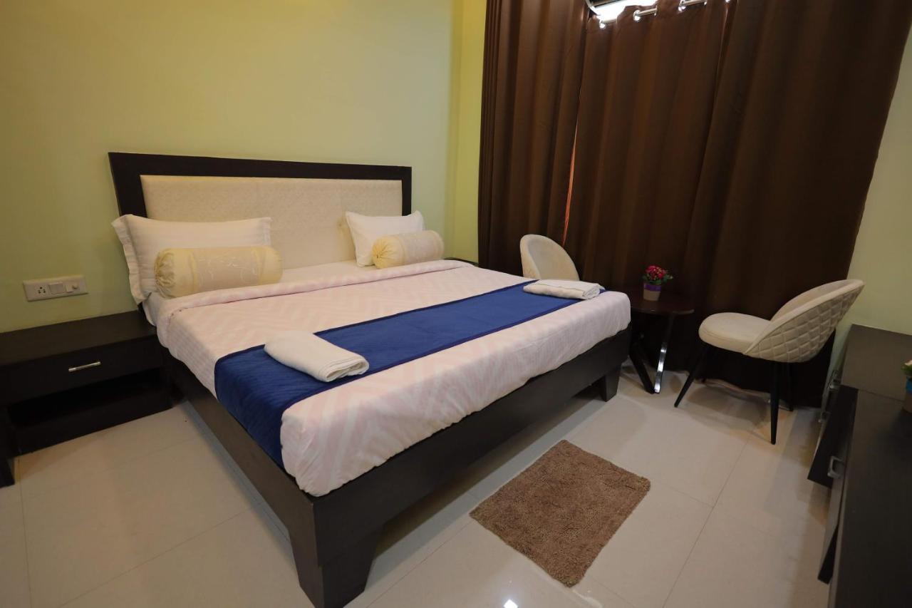 Shakti Villa Home Stay アーグラ エクステリア 写真
