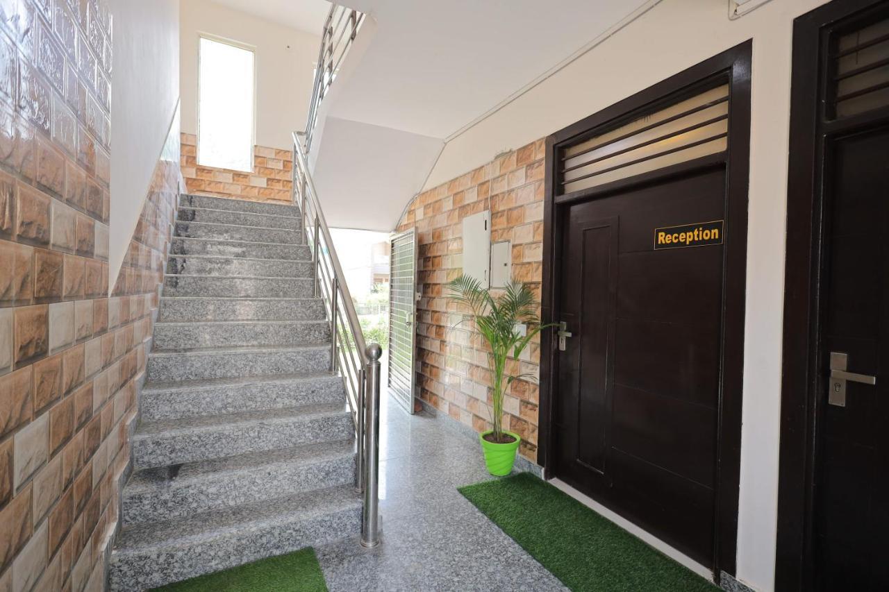 Shakti Villa Home Stay アーグラ エクステリア 写真