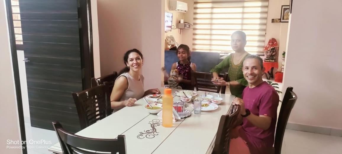 Shakti Villa Home Stay アーグラ エクステリア 写真